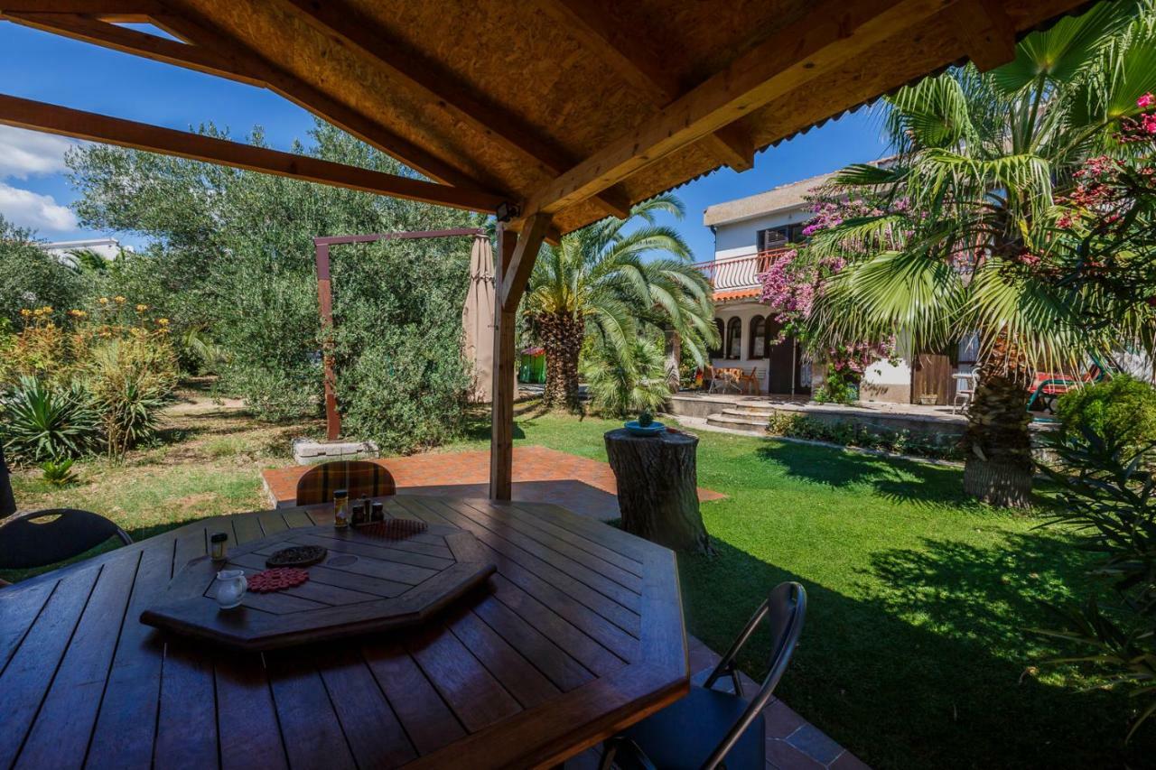 Oaza Mira Villa Trogir Exterior foto